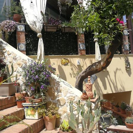 Casa Donna Fiorella Tipica Siciliana Apartment Taormina Exterior foto